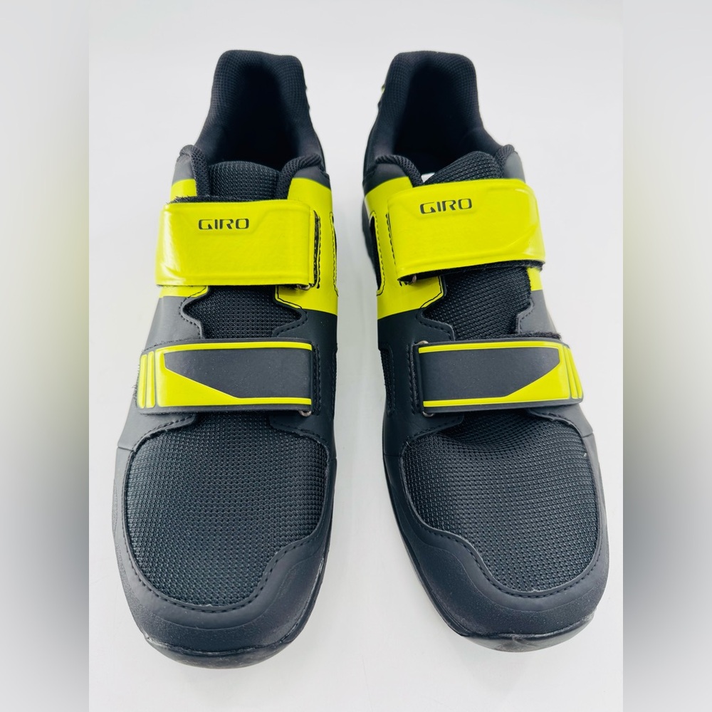Cycling Shoes Giro Berm Men's Size Euro 48  US 13.5 NEW Bike Sports Outdoors